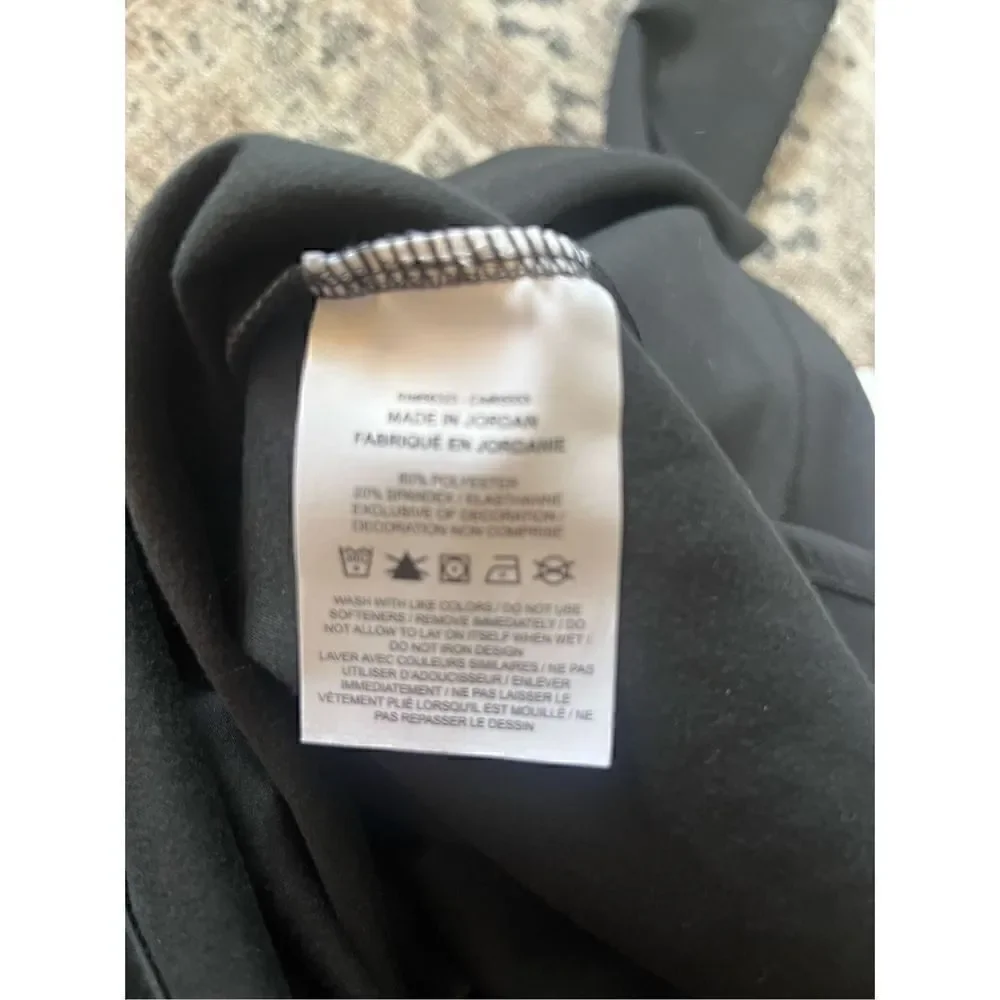 NWT Nike Women's One Therma-FIT Long Sleeve Top